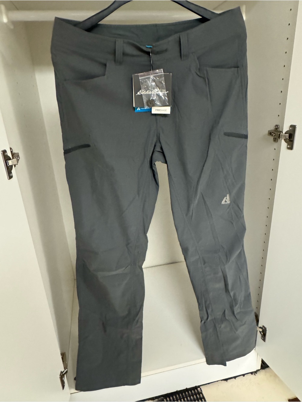 Eddie Bauer Men's Dark Gray Cargo Pants 33x34